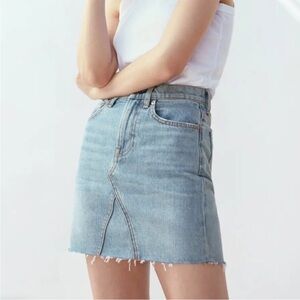 NWT Everlane The Reconstructed Denim Skirt Viintage Light Blue Raw Hem Sz 27